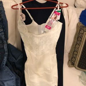 Maidenform WYOB Full Slip Full Control